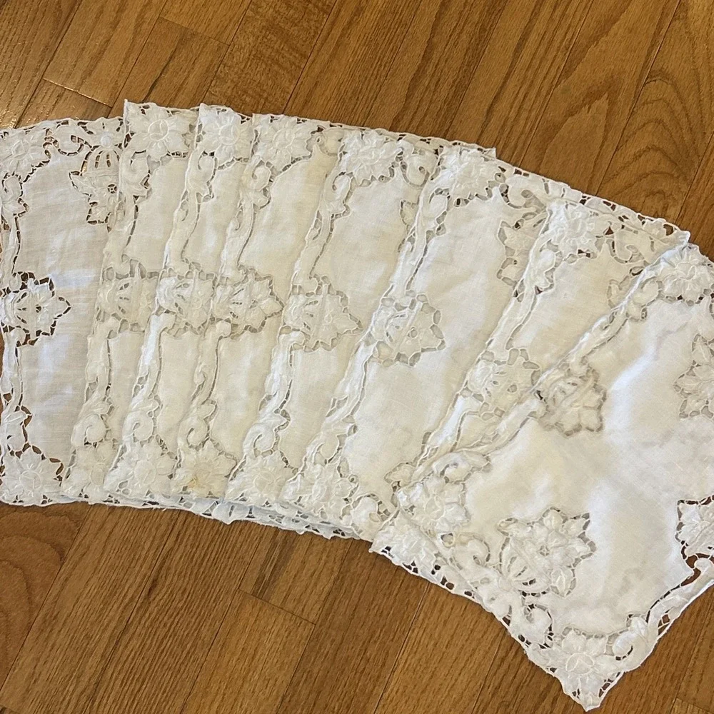 Set / 8 Vintage Tablescape Linens Rectangle Cutwork Embroidery Lace Floral White